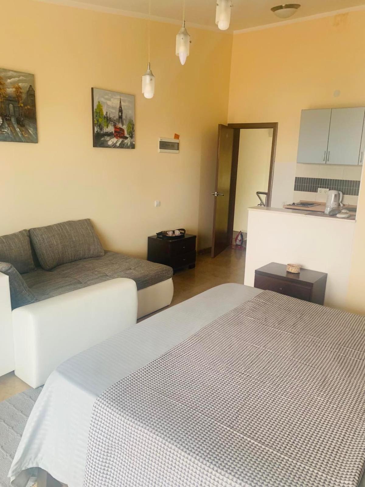 Imperia Lägenhet Bar Exteriör bild