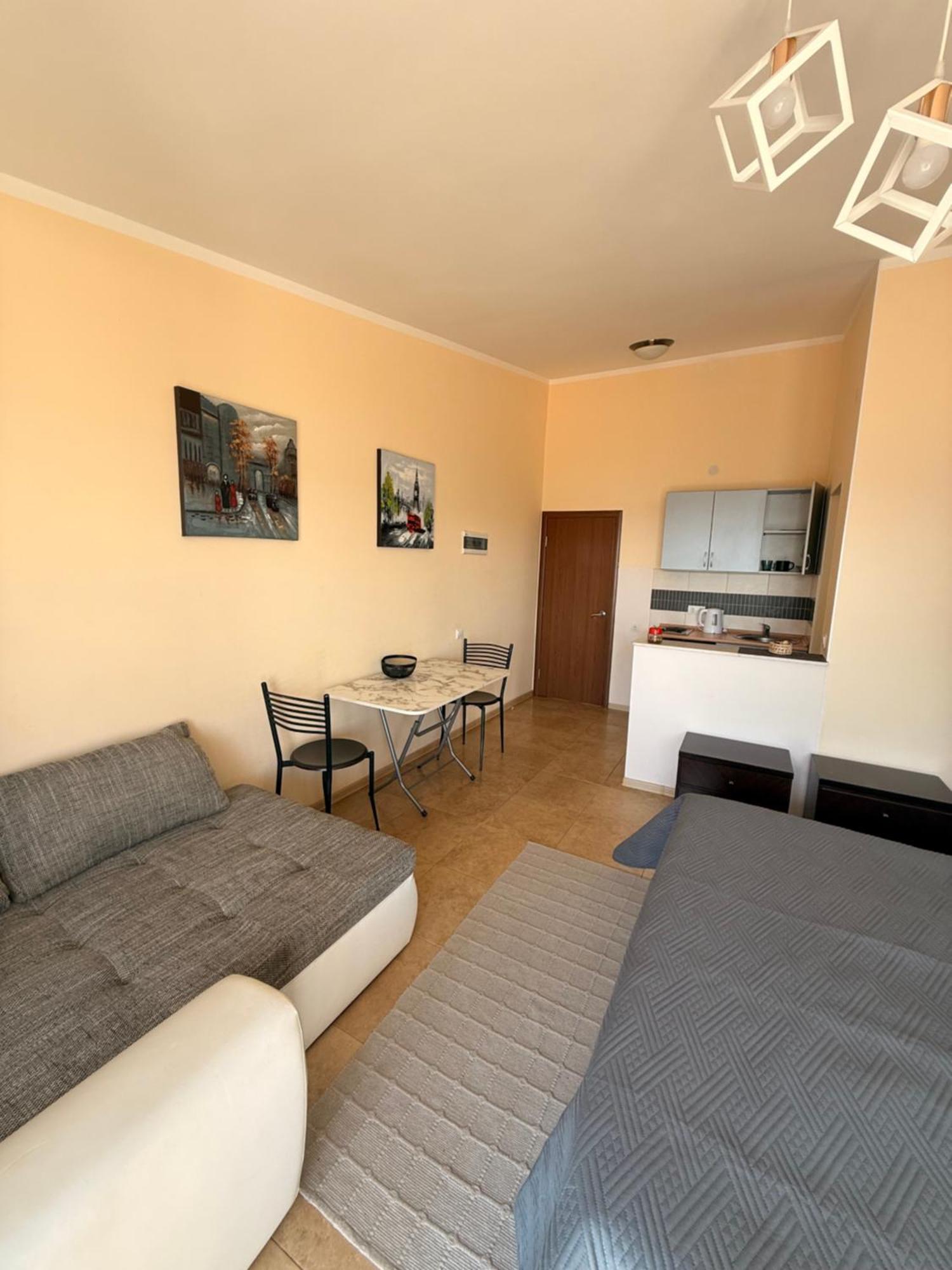 Imperia Lägenhet Bar Exteriör bild